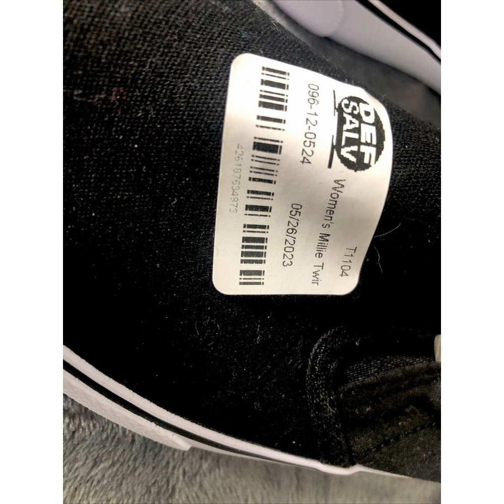A New Day Shoes Womens 8 Millie Twin Sneakers Slip On 17730 Black Canvas Casual - Picture 2 of 6